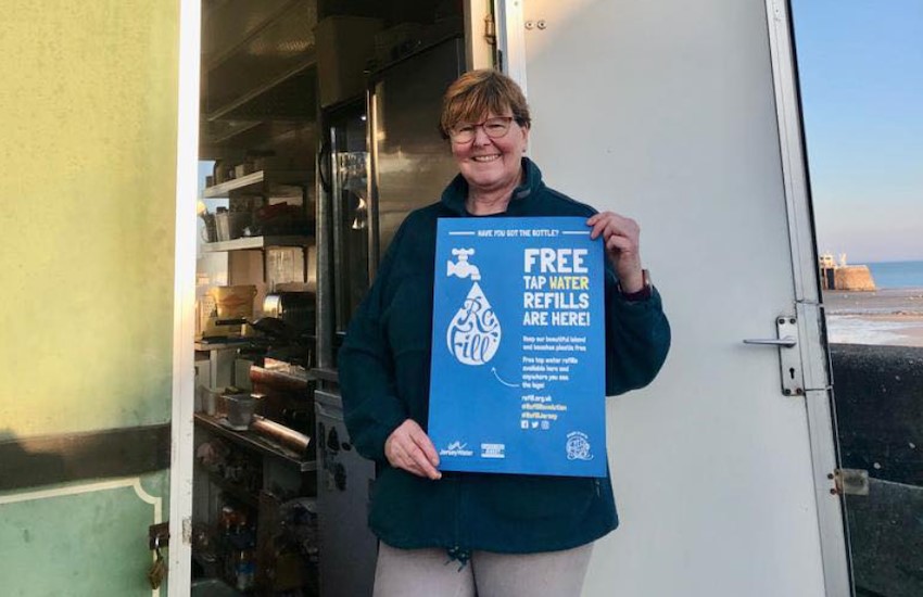 SIX SUSTAINABLE INITIATIVES FIGHTING TO REDUCE PLASTIC WASTE Rural